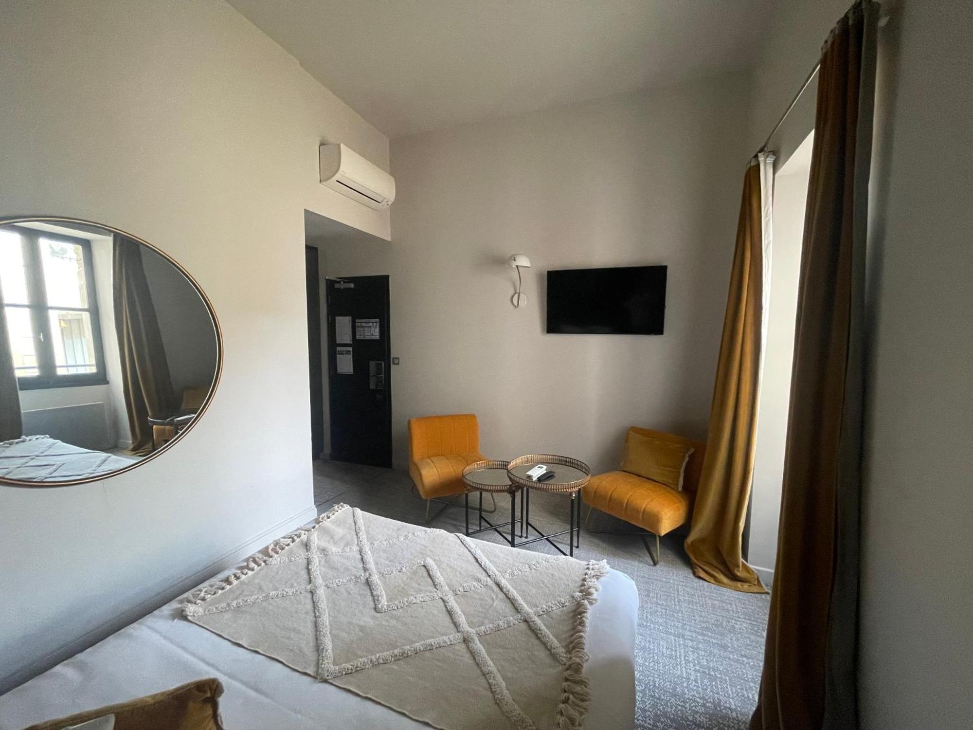 סן-פול-טרואה-שאטו Le Victoria Boutique Hotel מראה חיצוני תמונה