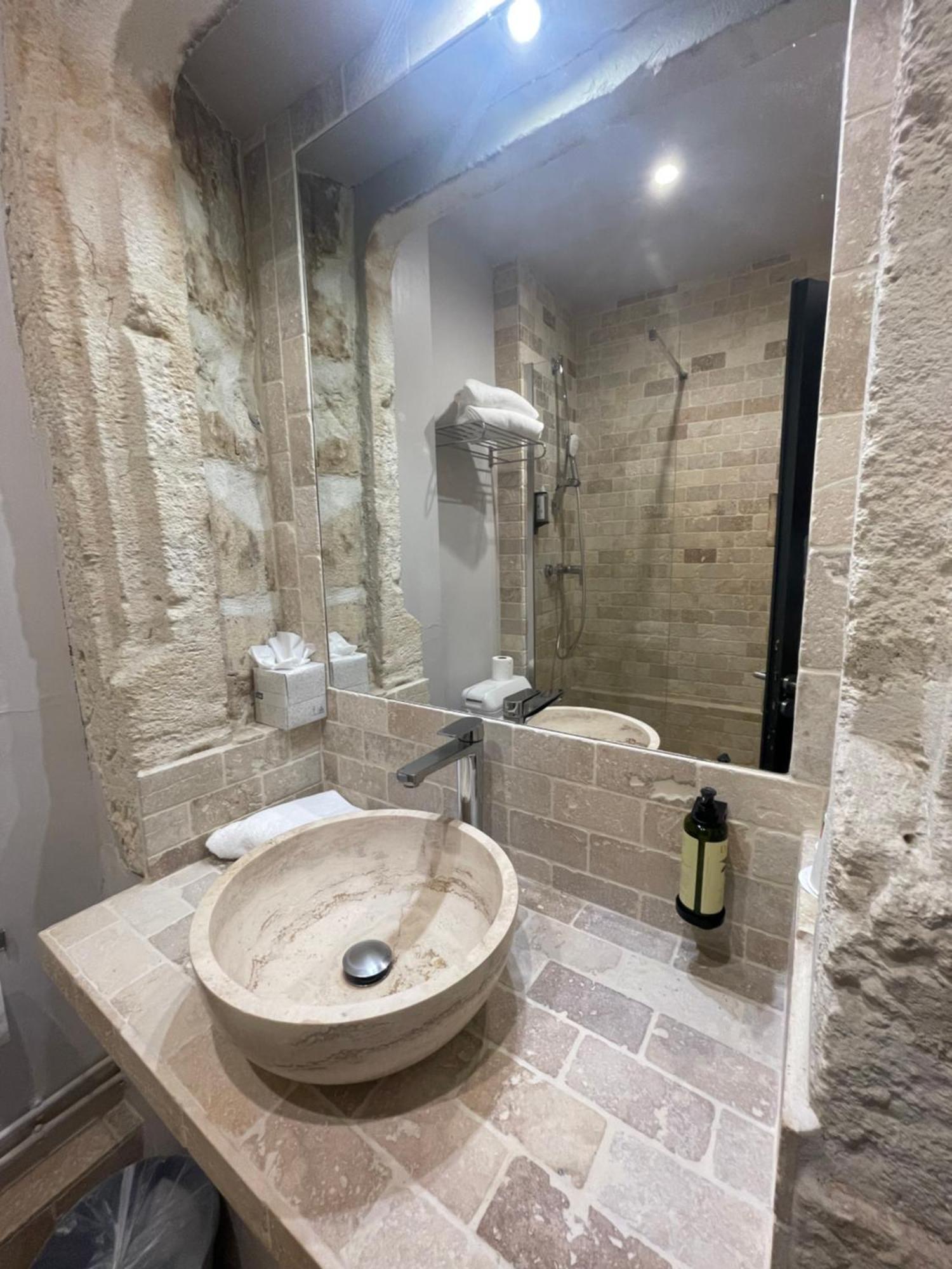 סן-פול-טרואה-שאטו Le Victoria Boutique Hotel מראה חיצוני תמונה